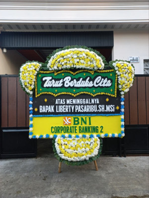 Papan Bunga Duka di Garegeh