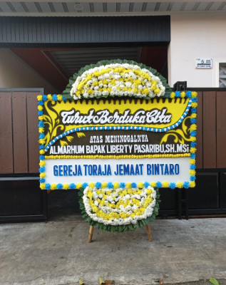 Papan Bunga Duka di Garegeh